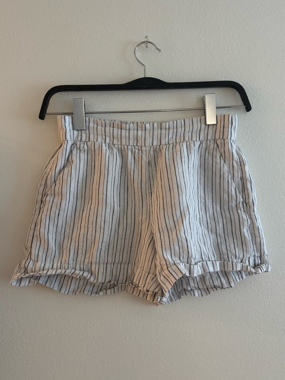 Daily Ritual Striped 100% Linen Pull On Shorts Size 4